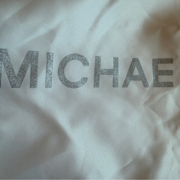 Michael Kors White Dust Bag 18x18.5” - Picture 2 of 3